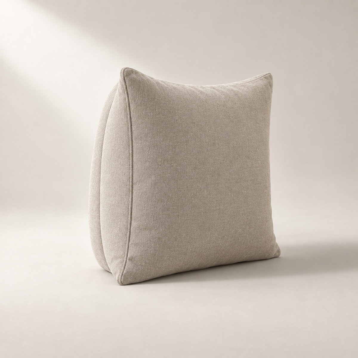 Veya Channel Cushion — carousel construction / scale